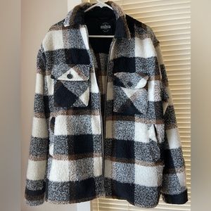 Distillery apparel men’s shacket